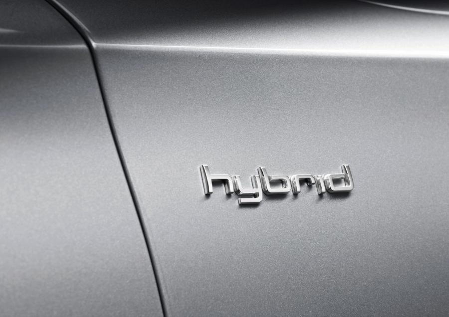 Логотип Audi A8 Hybrid Concept (D4) 2010 года  (фото 9 из 14)